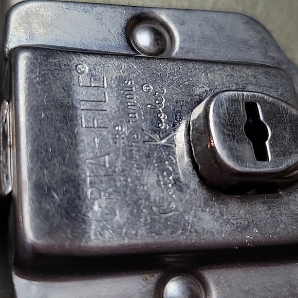 Fun Skotch Kooler Porta-file! - Picture 5 of 15